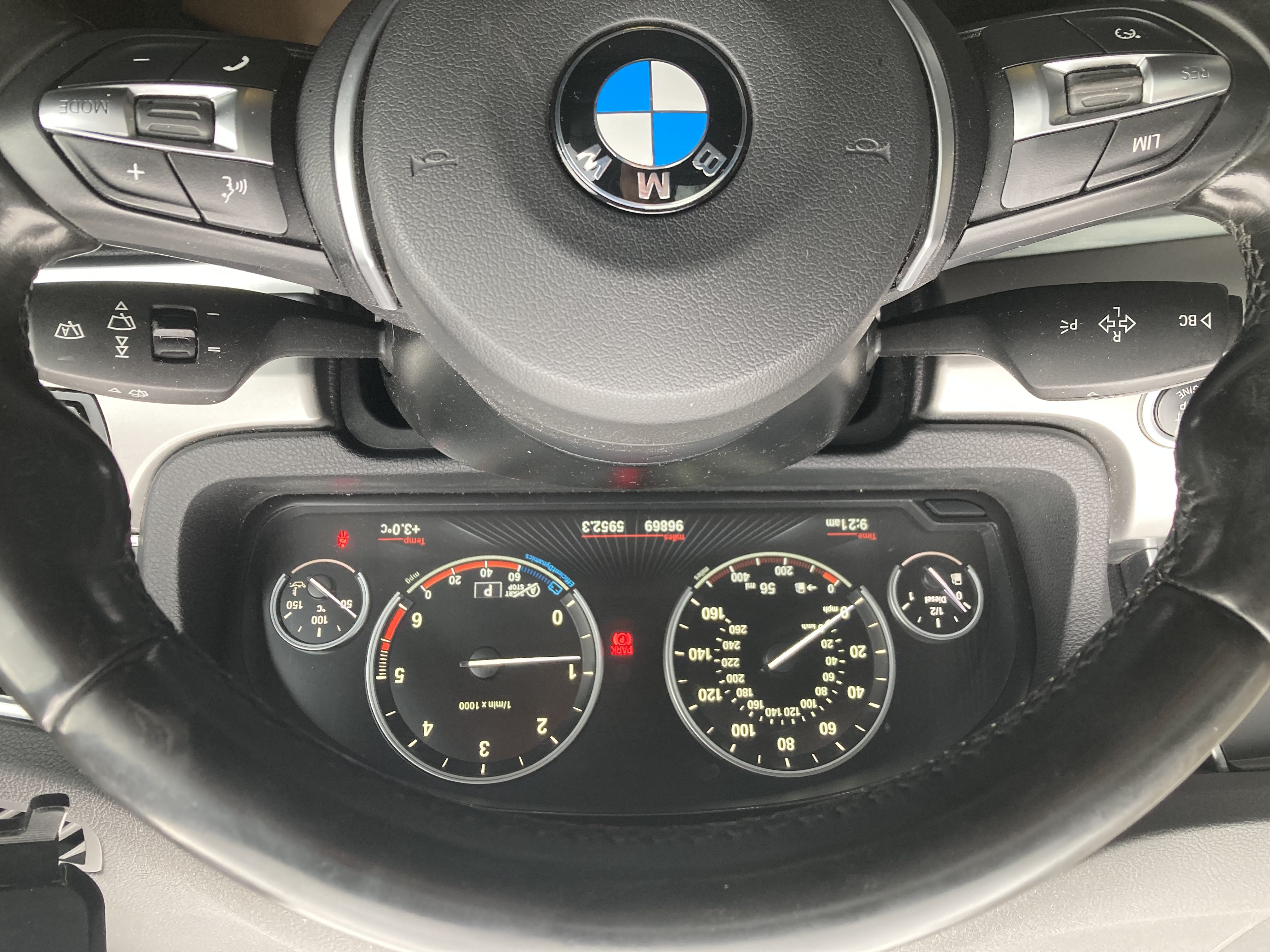 2015 BMW 5 Series thumbnail 8